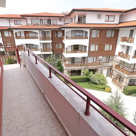 Privilege Apartment *