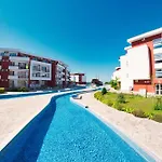 Апартаменты Privilege *